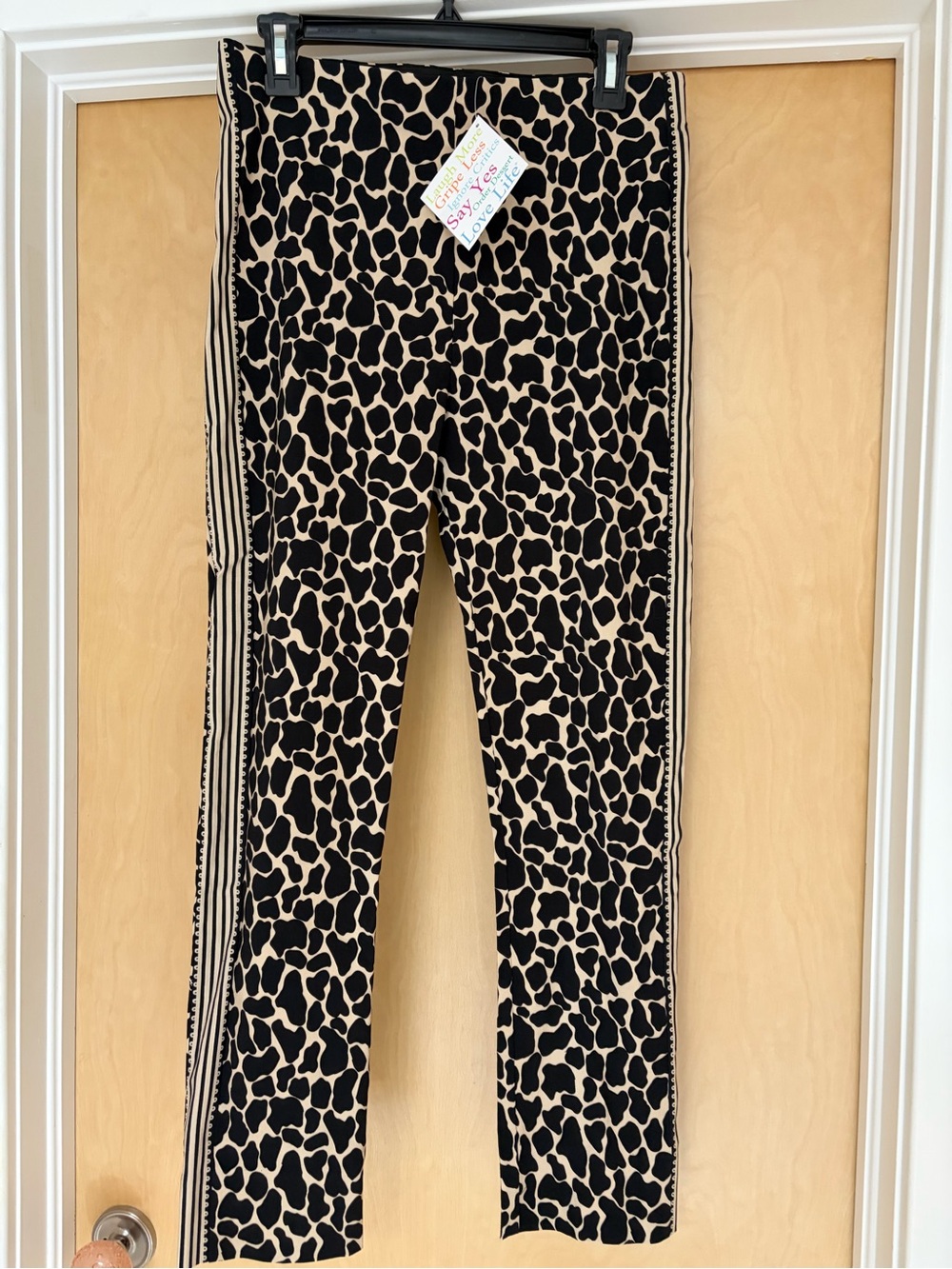 NWT Gretchen Scott Gripeless Pull On Pants Giraffe Khaki - Animal Instincts Sz M